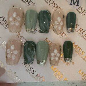 Green and Cream Press-On Nails